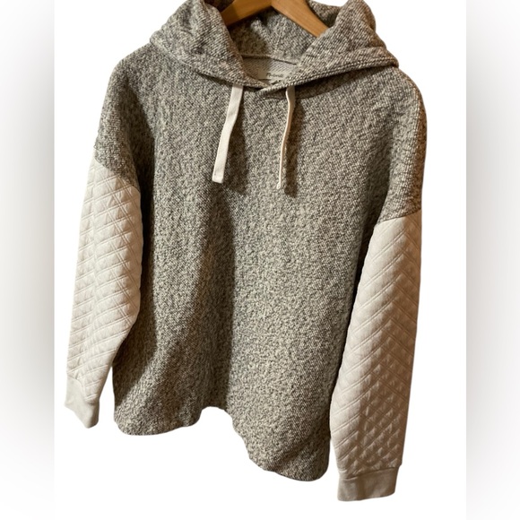 Madewell Quilted Sleeve Hoodie Sweatshirt Top in ivory and gray. Size‎ Large - Picture 5 of 16